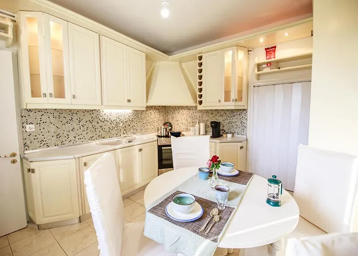 Stefania's * Ano Volos